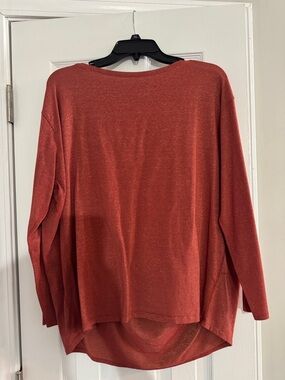 Lululemon size 12 rust color sparkle shirt